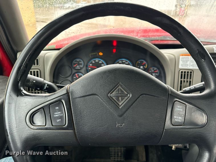 image for item EH7019 2014 International  7400 digger derrick truck