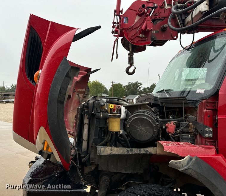 image for item EH7019 2014 International  7400 digger derrick truck