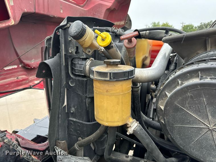 image for item EH7019 2014 International  7400 digger derrick truck