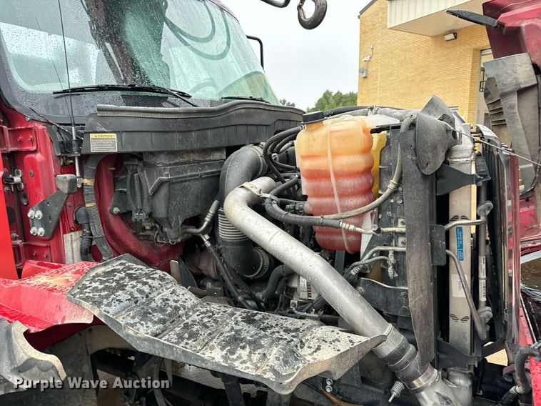 image for item EH7019 2014 International  7400 digger derrick truck