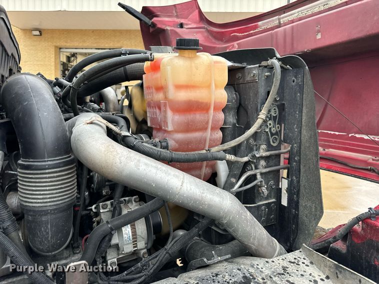 image for item EH7019 2014 International  7400 digger derrick truck