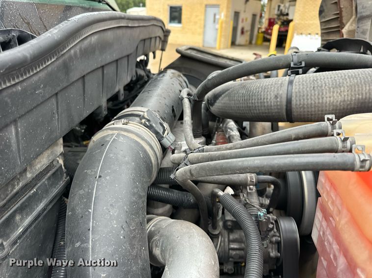 image for item EH7019 2014 International  7400 digger derrick truck