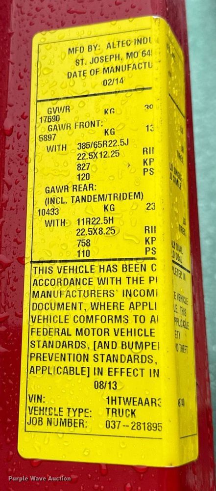 image for item EH7019 2014 International  7400 digger derrick truck