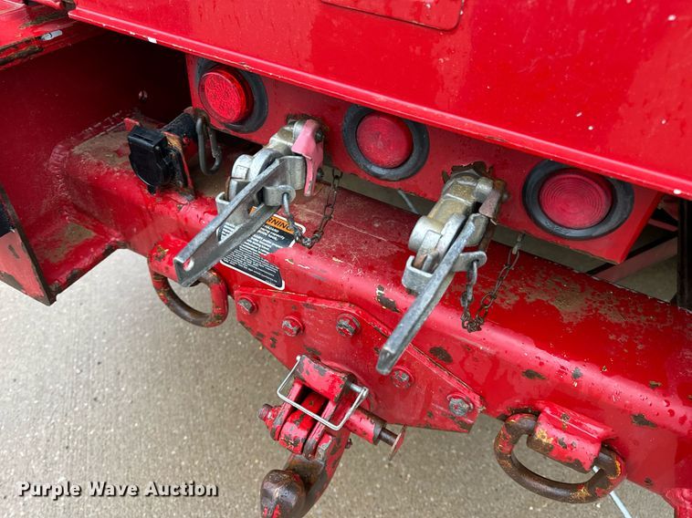 image for item EH7020 2010 International 7500 digger derrick truck