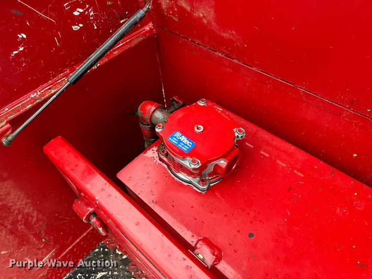 image for item EH7020 2010 International 7500 digger derrick truck