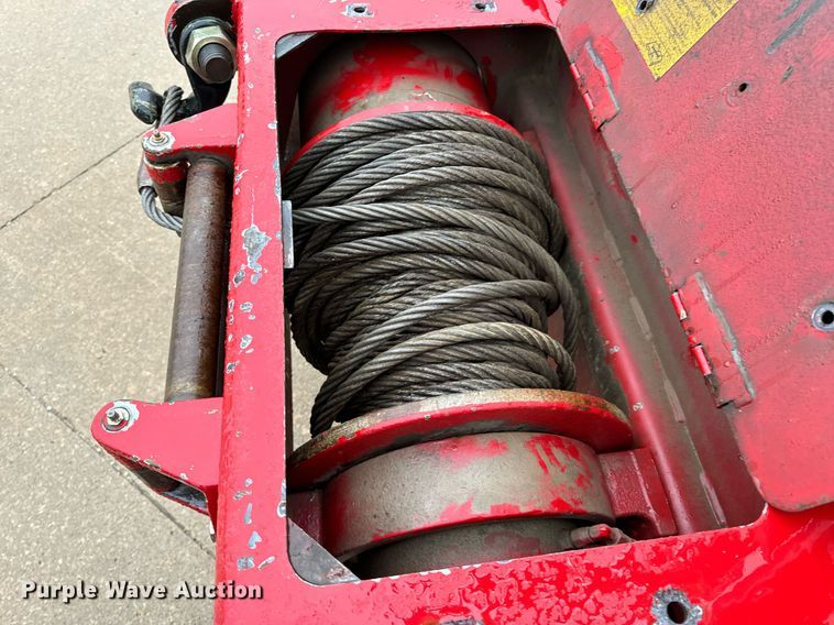 image for item EH7020 2010 International 7500 digger derrick truck