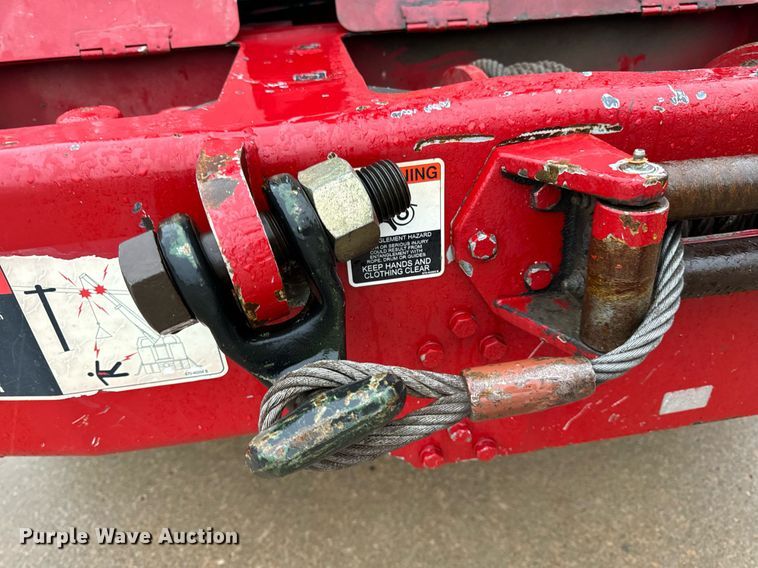 image for item EH7020 2010 International 7500 digger derrick truck