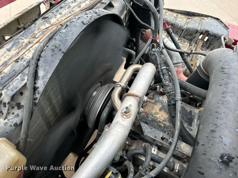 image for item EH7020 2010 International 7500 digger derrick truck