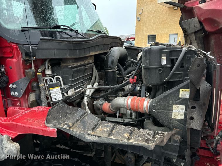 image for item EH7020 2010 International 7500 digger derrick truck