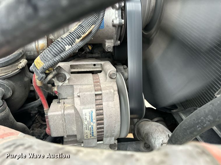 image for item EH7020 2010 International 7500 digger derrick truck