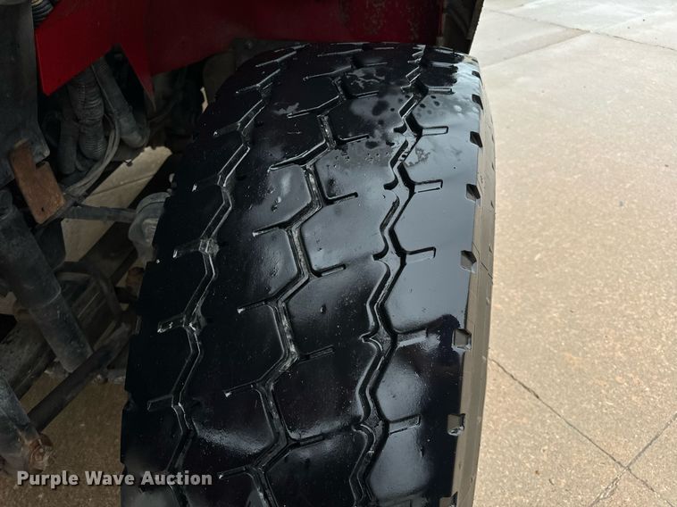 image for item EH7020 2010 International 7500 digger derrick truck