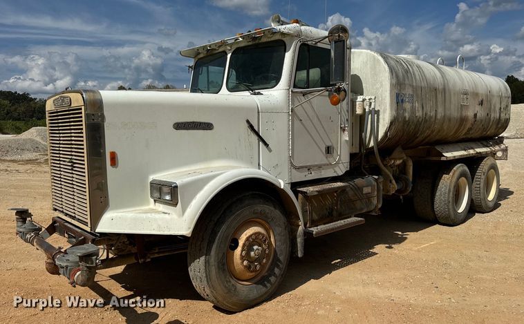 image for item EH7050 1987 Freightliner  FLC water truck