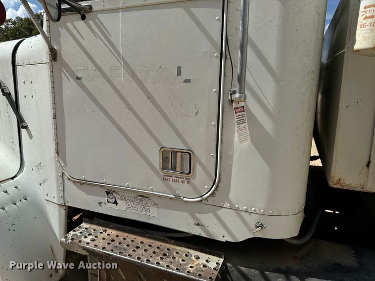 image for item EH7050 1987 Freightliner  FLC water truck