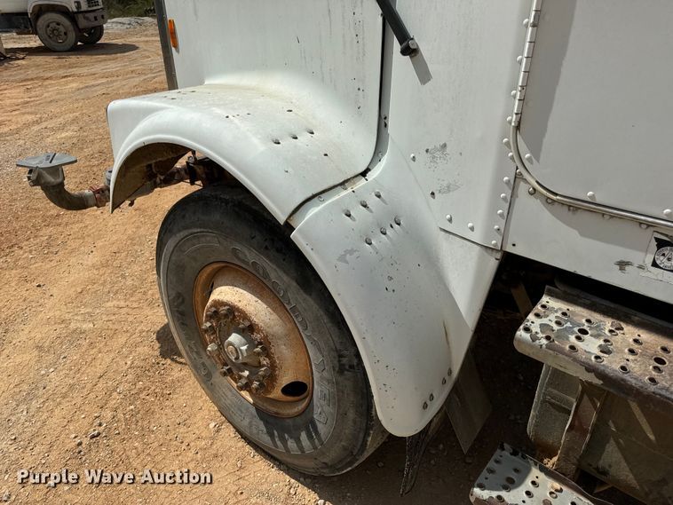 image for item EH7050 1987 Freightliner  FLC water truck