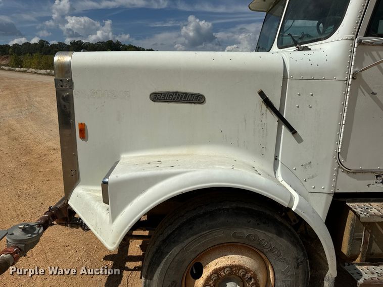 image for item EH7050 1987 Freightliner  FLC water truck