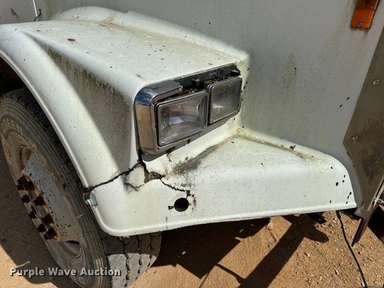 image for item EH7050 1987 Freightliner  FLC water truck