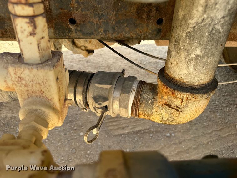 image for item EH7050 1987 Freightliner  FLC water truck