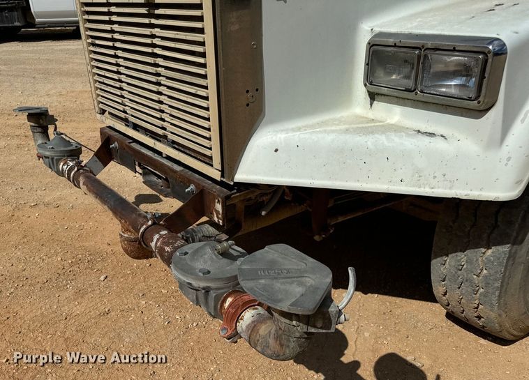 image for item EH7050 1987 Freightliner  FLC water truck