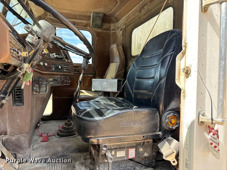 image for item EH7050 1987 Freightliner  FLC water truck