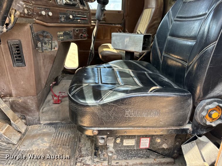 image for item EH7050 1987 Freightliner  FLC water truck