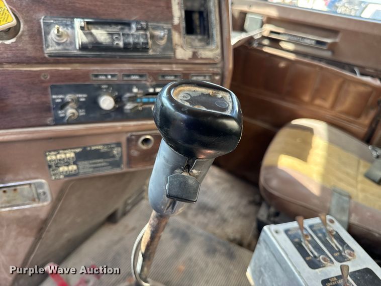 image for item EH7050 1987 Freightliner  FLC water truck