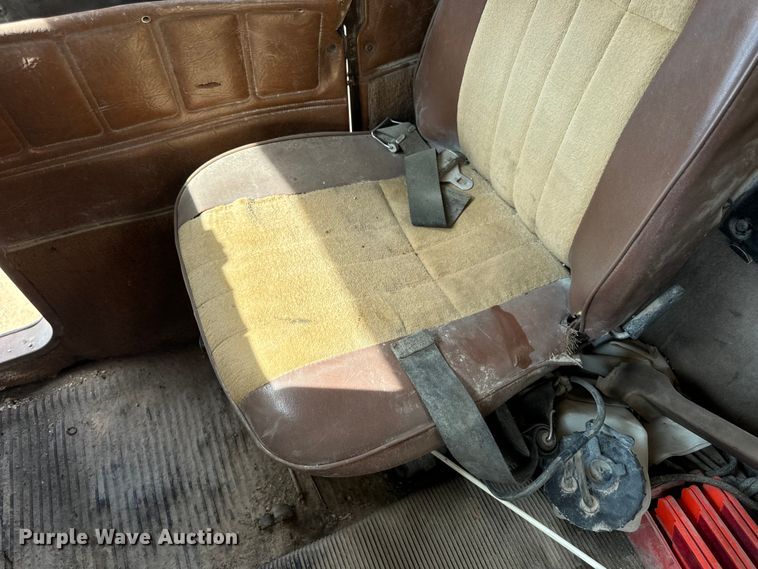 image for item EH7050 1987 Freightliner  FLC water truck