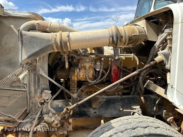 image for item EH7050 1987 Freightliner  FLC water truck