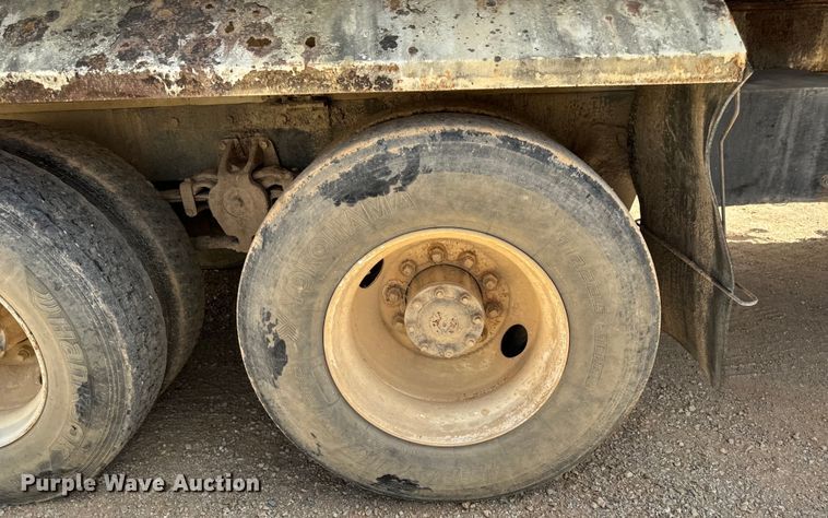 image for item EH7050 1987 Freightliner  FLC water truck