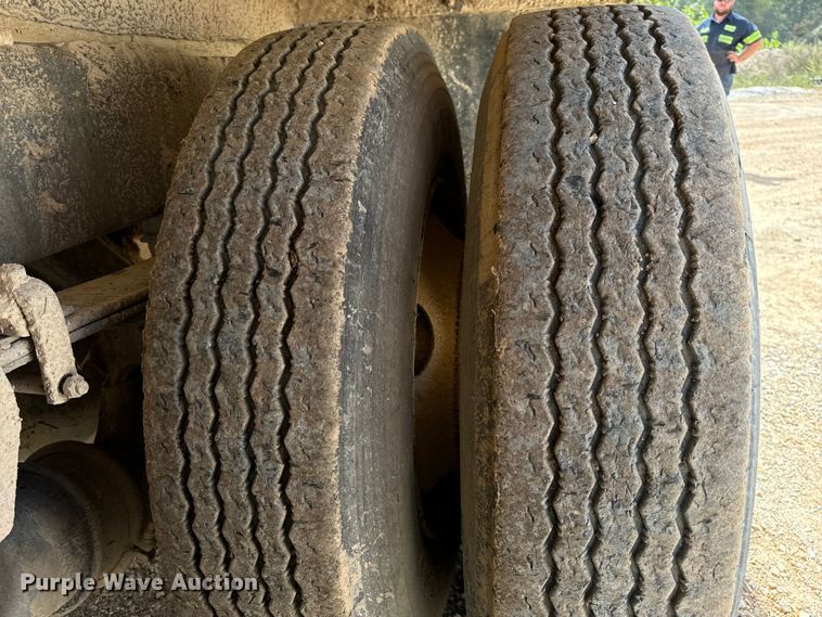 image for item EH7050 1987 Freightliner  FLC water truck