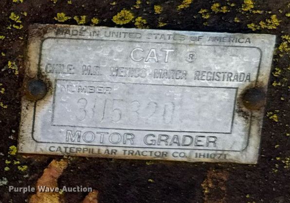 image for item EH7071 Caterpillar  rigid frame motor grader