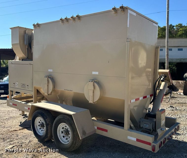 image for item EH7072 2011 Dynamic Fan Corporation  12DC Cyclone dust collector