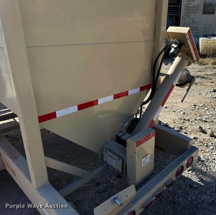 image for item EH7072 2011 Dynamic Fan Corporation  12DC Cyclone dust collector