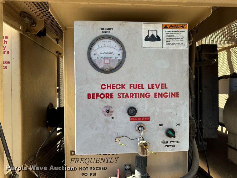 image for item EH7072 2011 Dynamic Fan Corporation  12DC Cyclone dust collector