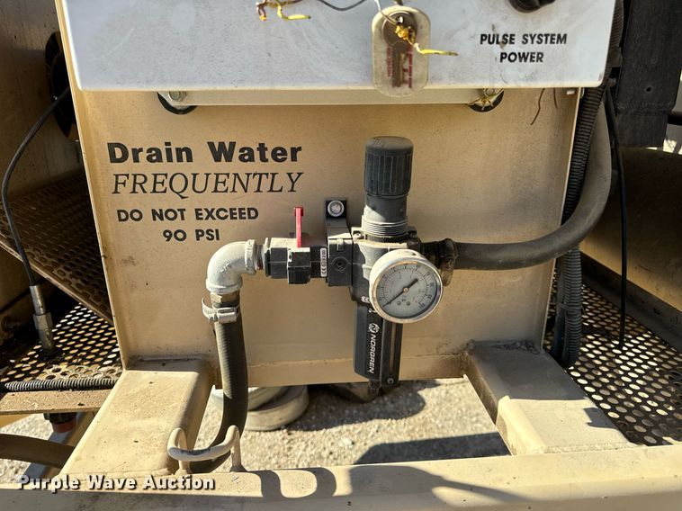 image for item EH7072 2011 Dynamic Fan Corporation  12DC Cyclone dust collector