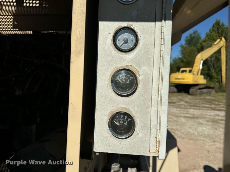 image for item EH7072 2011 Dynamic Fan Corporation  12DC Cyclone dust collector