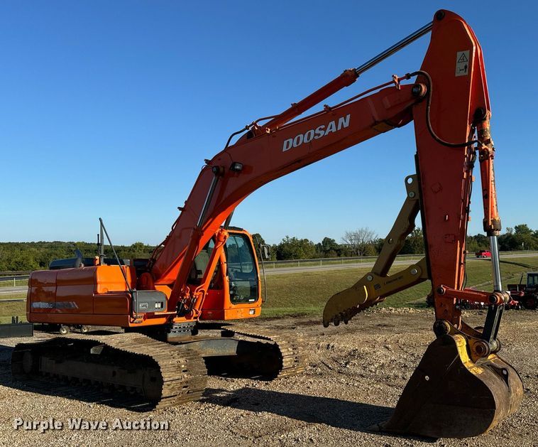 image for item EH7075 2008 Doosan DX255LC excavator