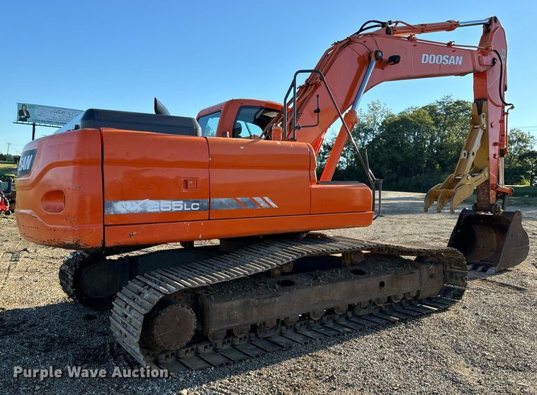 image for item EH7075 2008 Doosan DX255LC excavator