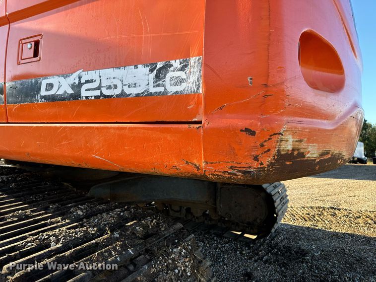 image for item EH7075 2008 Doosan DX255LC excavator