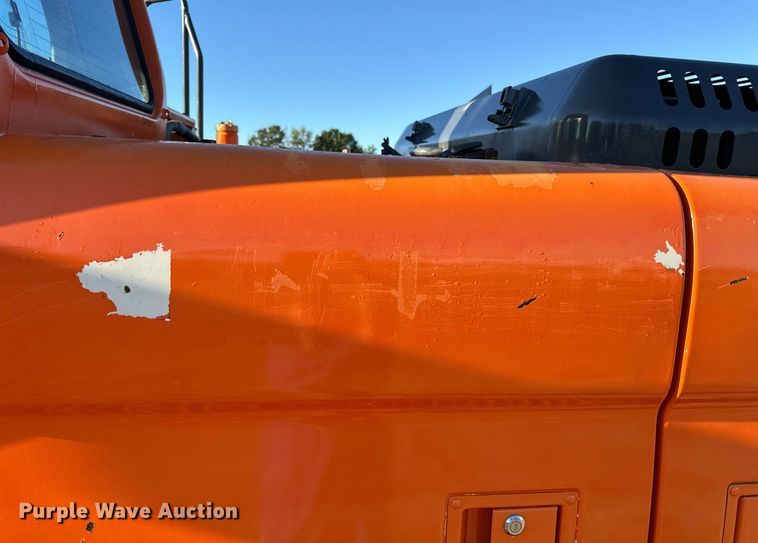 image for item EH7075 2008 Doosan DX255LC excavator