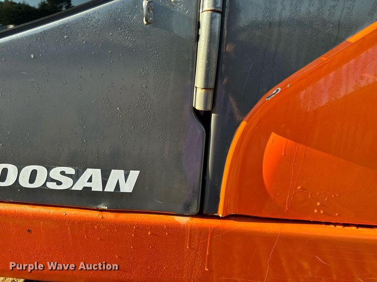 image for item EH7075 2008 Doosan DX255LC excavator