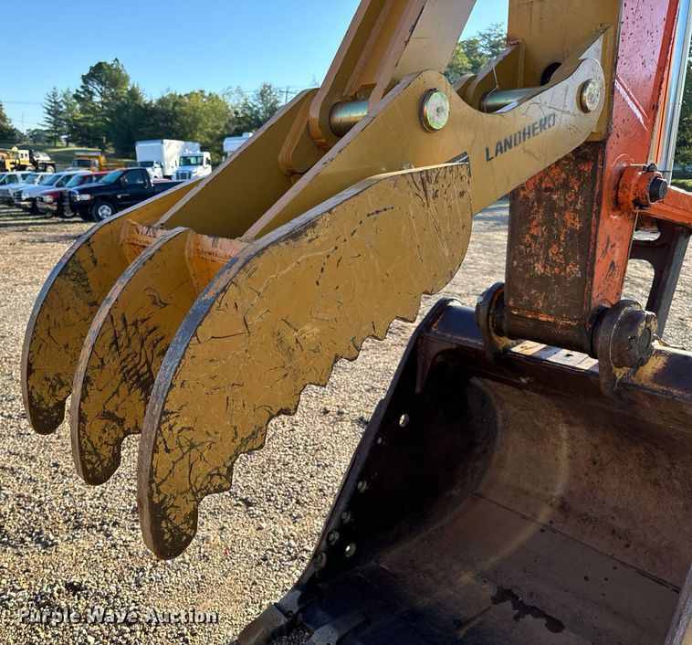 image for item EH7075 2008 Doosan DX255LC excavator