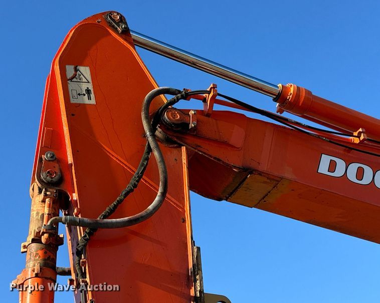 image for item EH7075 2008 Doosan DX255LC excavator