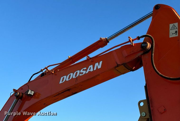 image for item EH7075 2008 Doosan DX255LC excavator