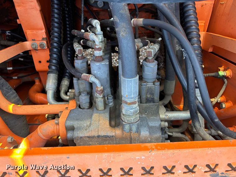 image for item EH7075 2008 Doosan DX255LC excavator