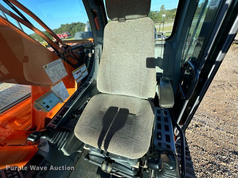 image for item EH7075 2008 Doosan DX255LC excavator