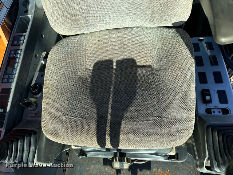 image for item EH7075 2008 Doosan DX255LC excavator