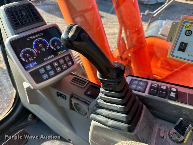 image for item EH7075 2008 Doosan DX255LC excavator