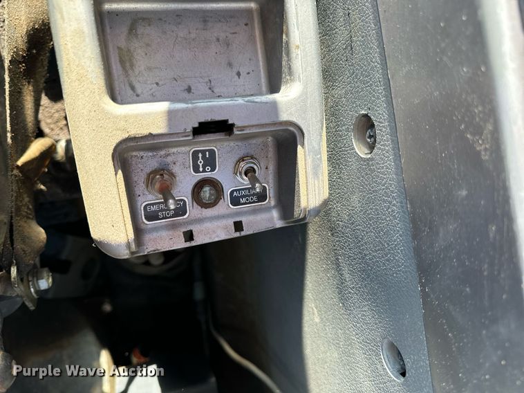 image for item EH7075 2008 Doosan DX255LC excavator