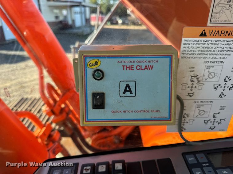 image for item EH7075 2008 Doosan DX255LC excavator