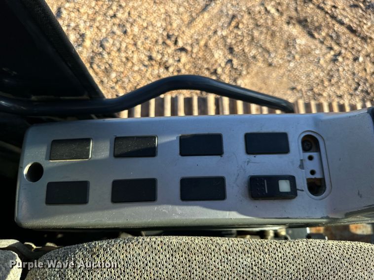 image for item EH7075 2008 Doosan DX255LC excavator